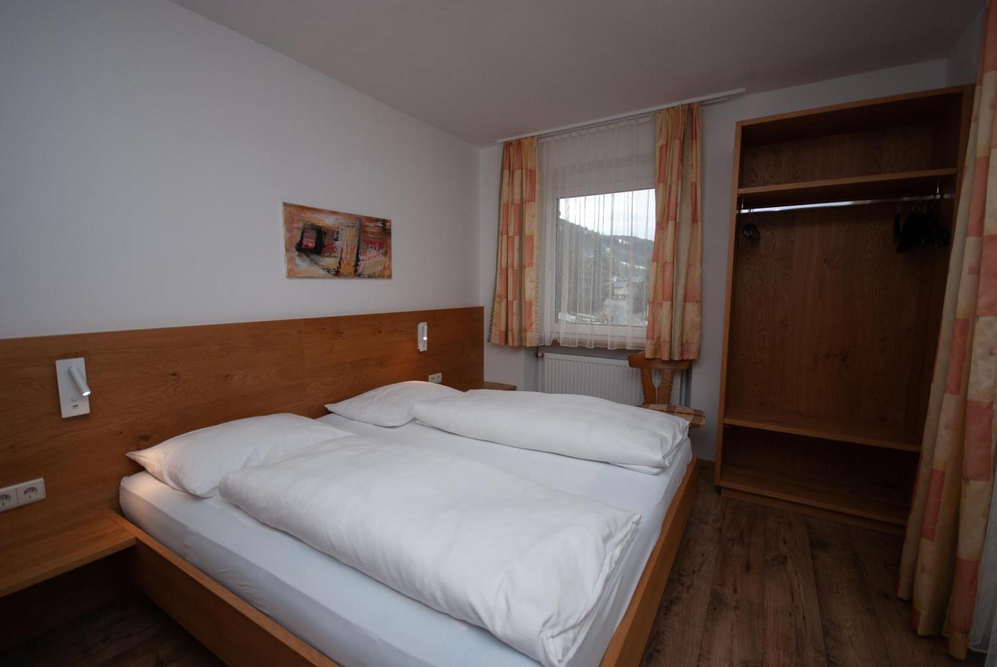 Garni Hofer Aparthotel Sexten Exterior foto