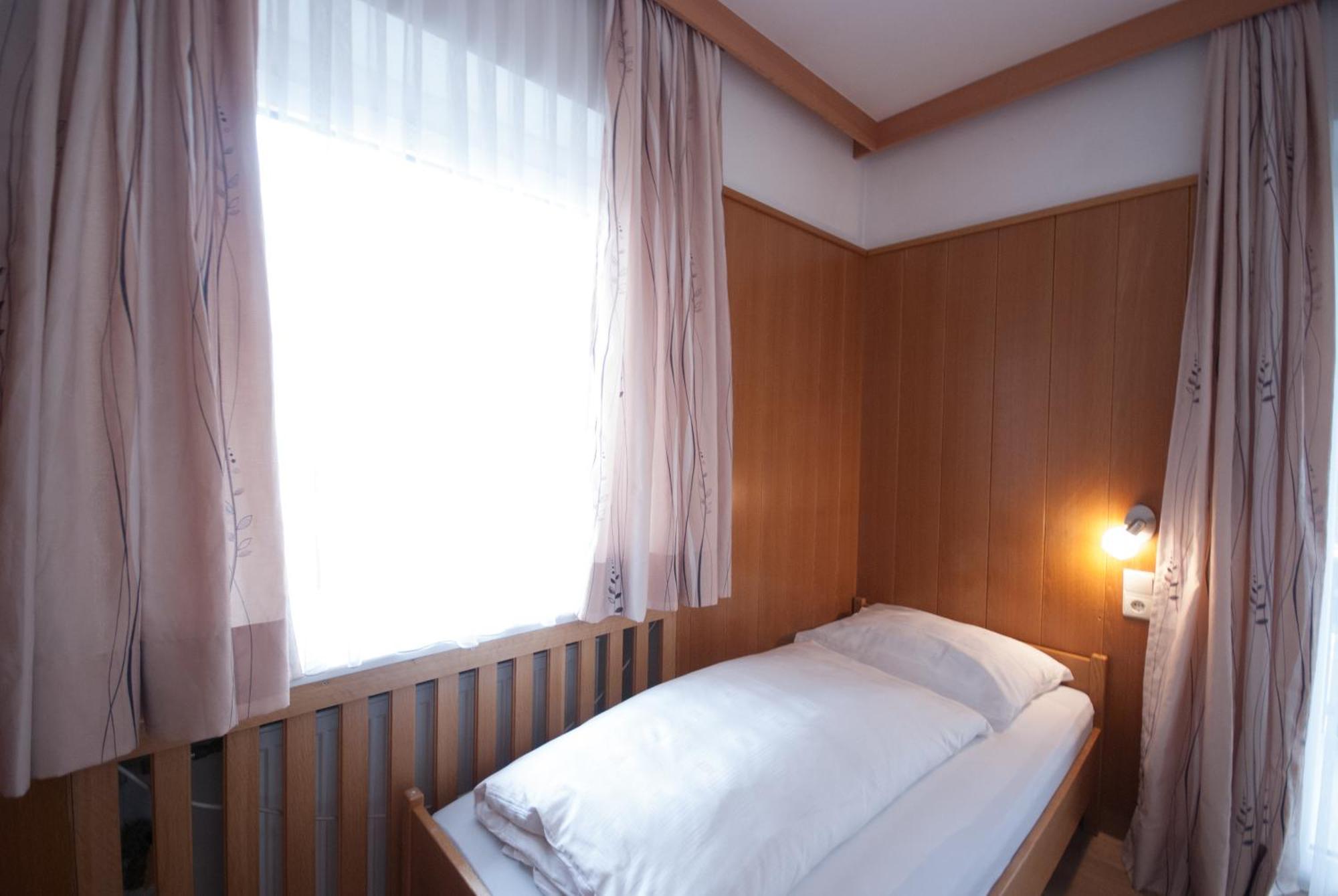 Garni Hofer Aparthotel Sexten Exterior foto