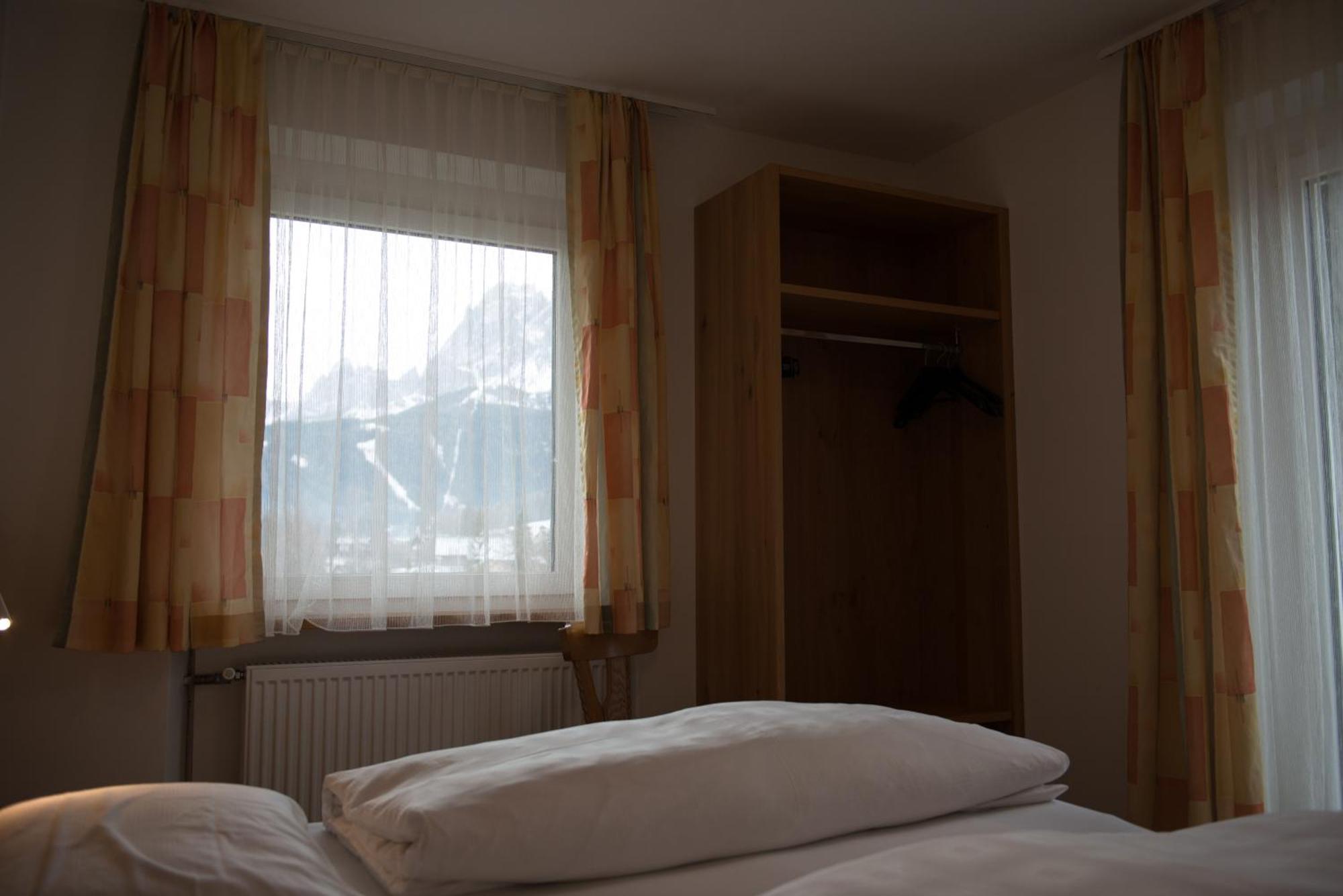 Garni Hofer Aparthotel Sexten Exterior foto
