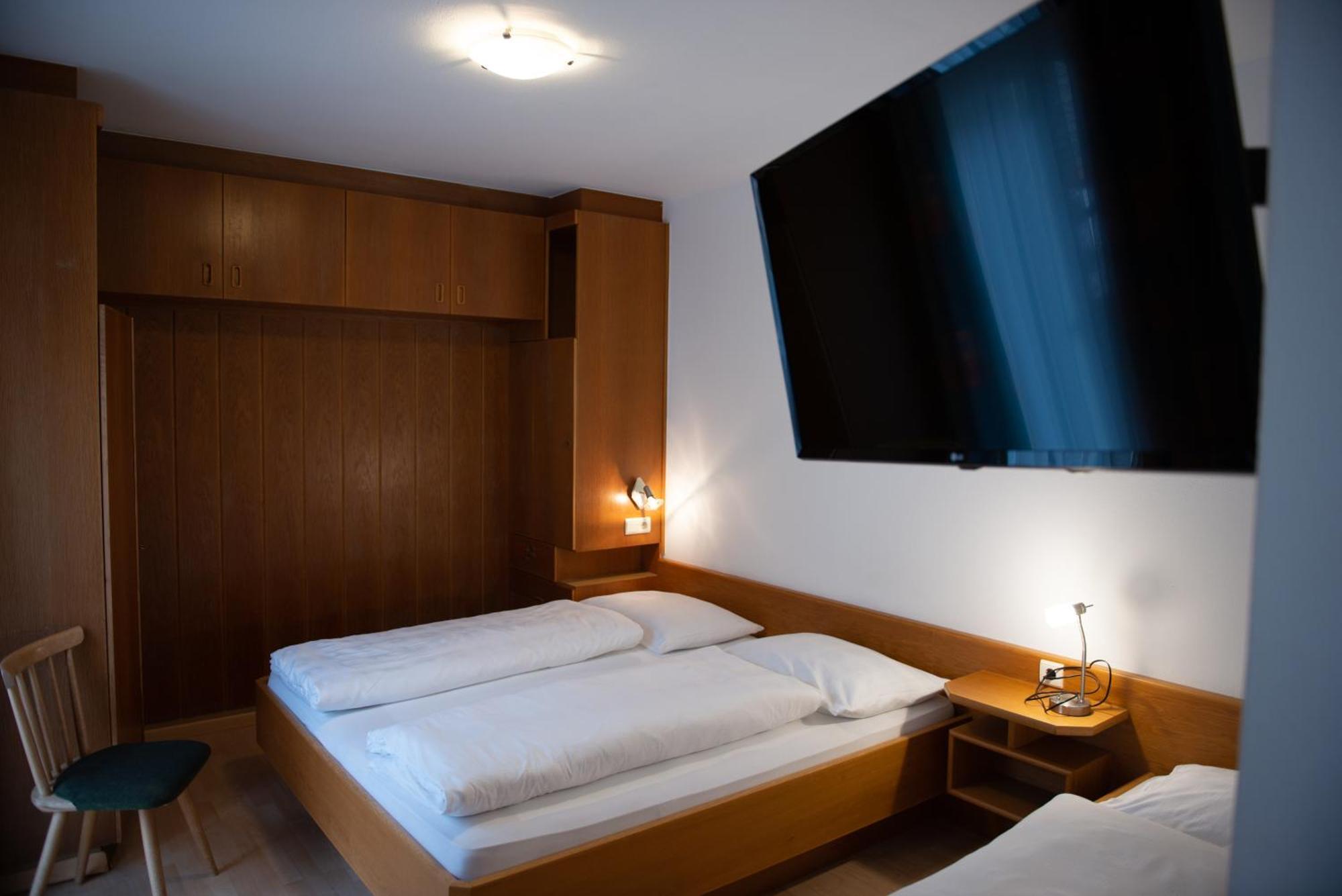 Garni Hofer Aparthotel Sexten Exterior foto