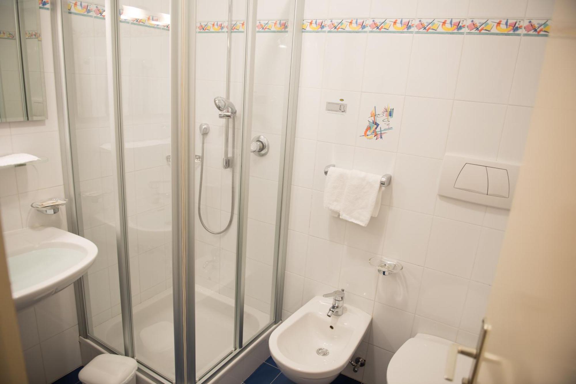 Garni Hofer Aparthotel Sexten Exterior foto