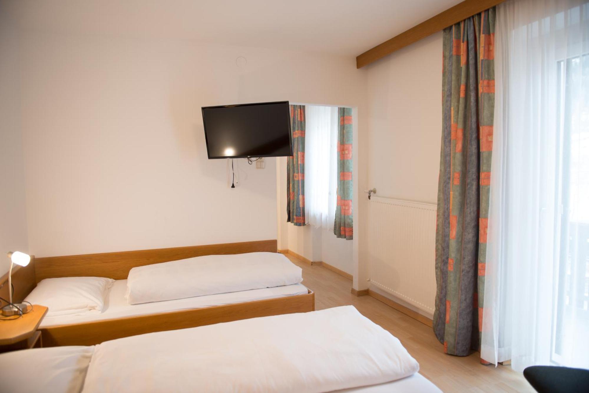 Garni Hofer Aparthotel Sexten Exterior foto