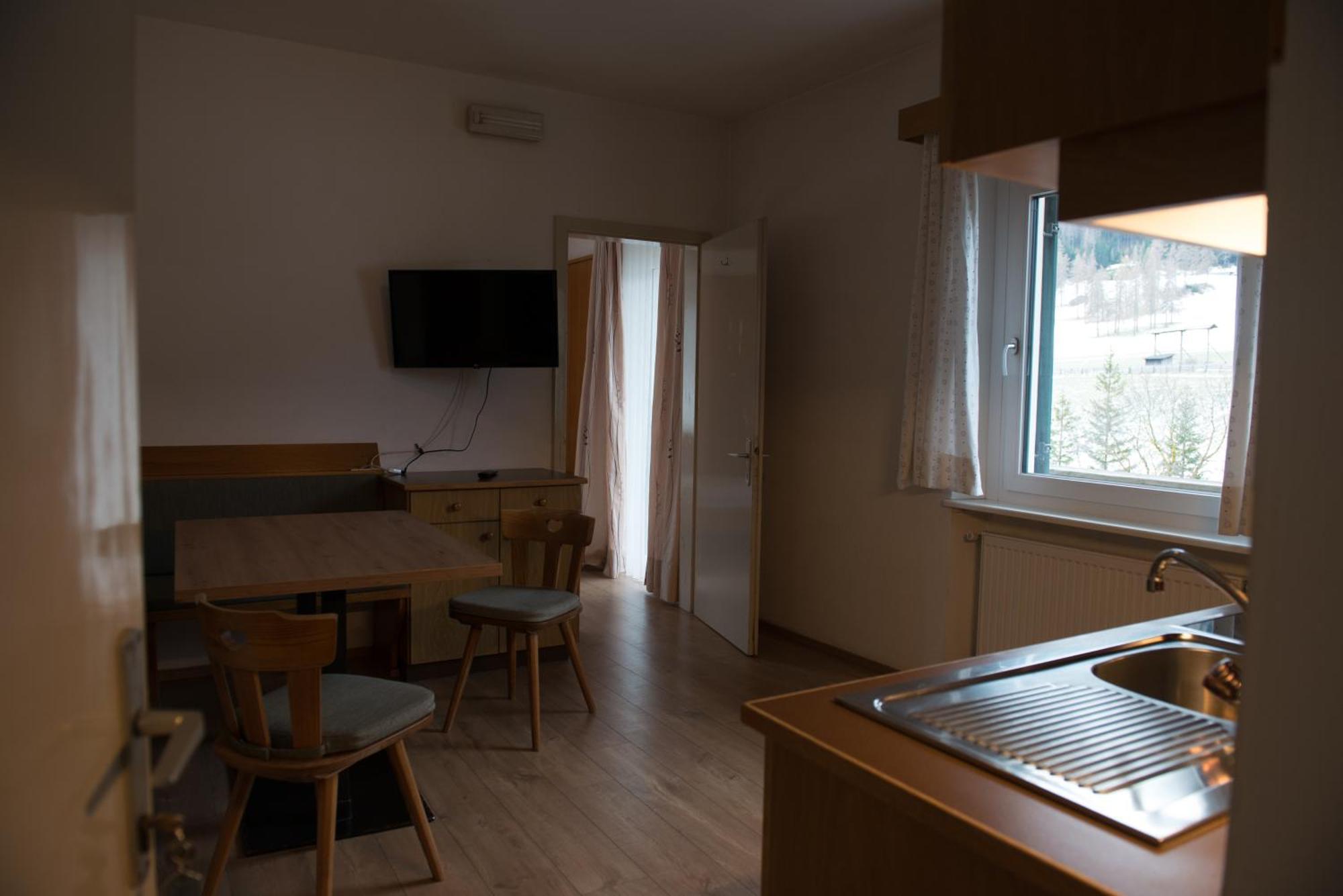 Garni Hofer Aparthotel Sexten Exterior foto