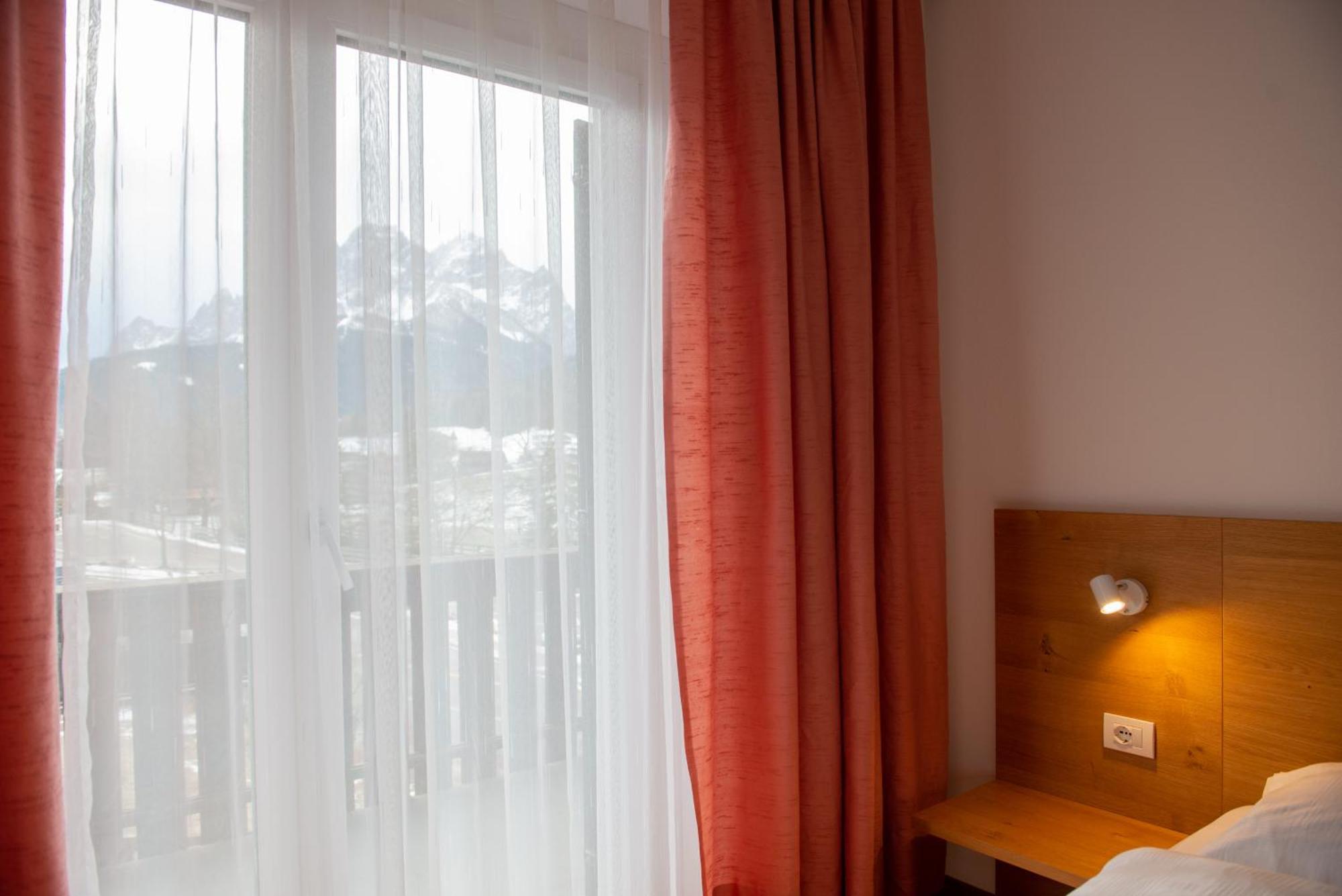 Garni Hofer Aparthotel Sexten Exterior foto