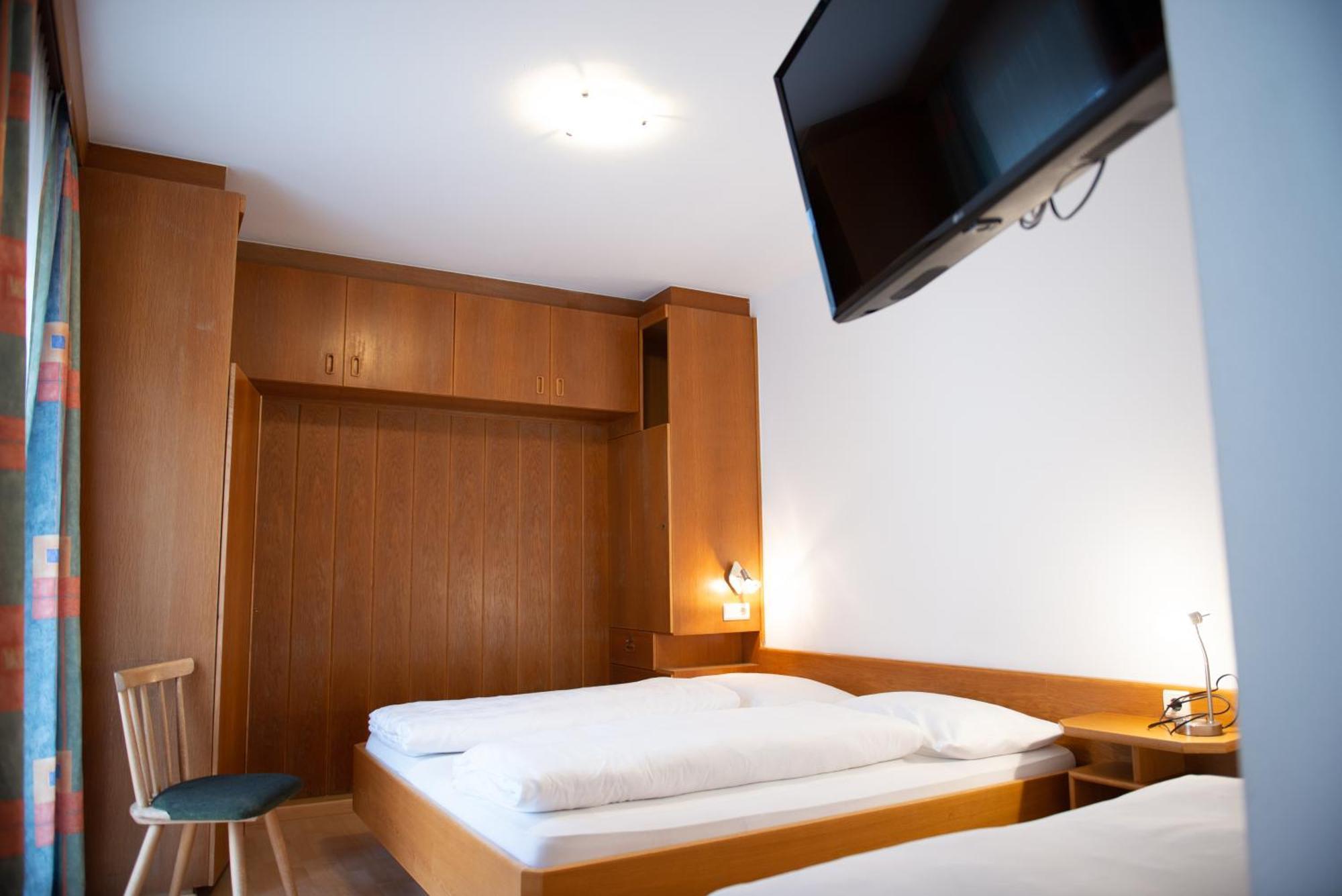 Garni Hofer Aparthotel Sexten Exterior foto